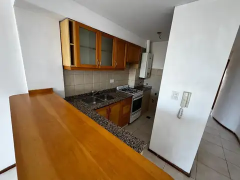 Departamento en Alquiler en Republica De La Sexta, $ 460.000