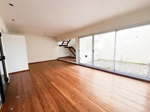 Depto Tipo Casa en Venta de 2 dormitorios