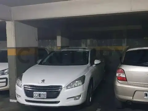 Cochera Cubierta En Venta Ubicada Hidaldo 100 En Caballito