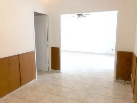 Depto Tipo Casa en Alquiler de 3 ambientes
