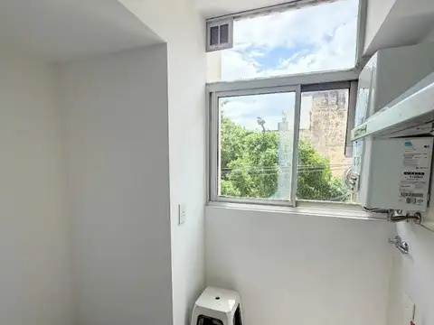 Paroissien 4100, Piso 1