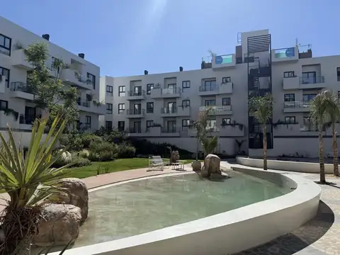 Departamento de categoría en complejo cerrado - Amenities y cochera