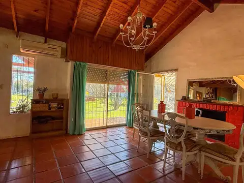 Casa  en Venta en Barrio Parque Los Pinos, Exaltación de la Cruz, G.B.A. Zona Norte