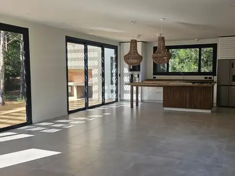 Casa en Venta 1 año