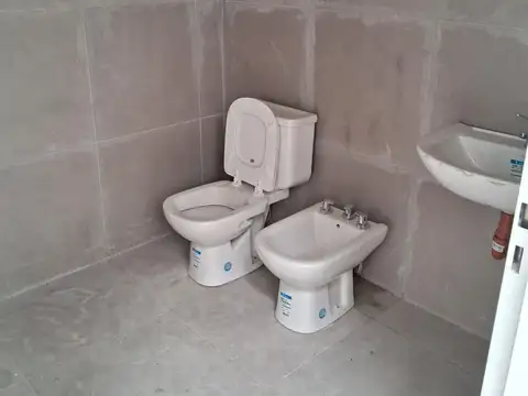 Galpon en Alquiler 43  mts Fondo