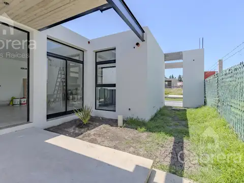 Casa 5 ambientes con 2 baños