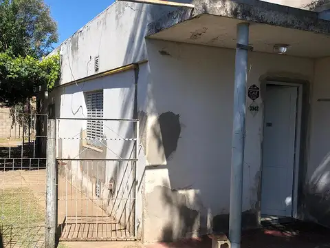 Casa 3 ambientes con 1 baño