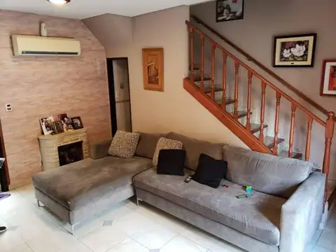 25 DE MAYO 100, Piso 1