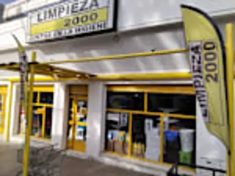 LOCAL CENTRICO! TU NEGOCIO EN EL CORAZON COMERCIAL