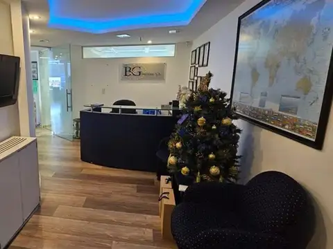 manuela saenz, Puerto Madero  al 300