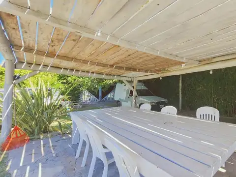 Casa 2 ambientes con 2 baños