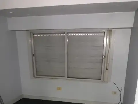 Oficina en Venta con 2 cocheras