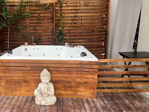 Casa en Venta con 5 cocheras