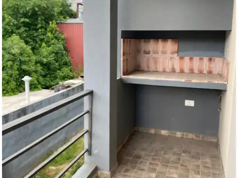 Departamento 1 dormitorio, 3° piso Dpto 13, contrafrente, Moreno 62, Colón.