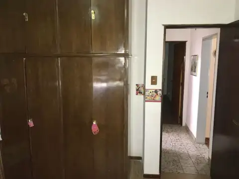 Casa en Venta en Adrogue, USD 100.000