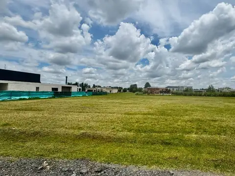 LOTE EN VENTA EN FINCAS DEL ALBA 1180M2 ESCRITURA