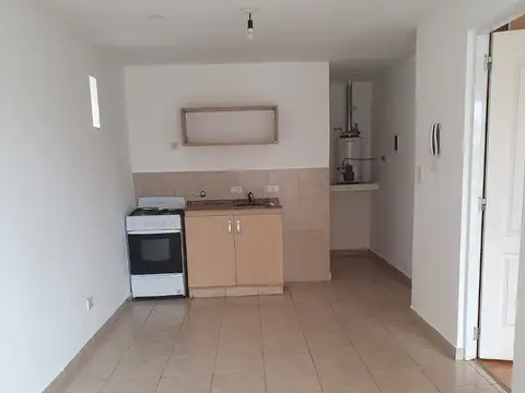 Cochabamba 100, Piso 1