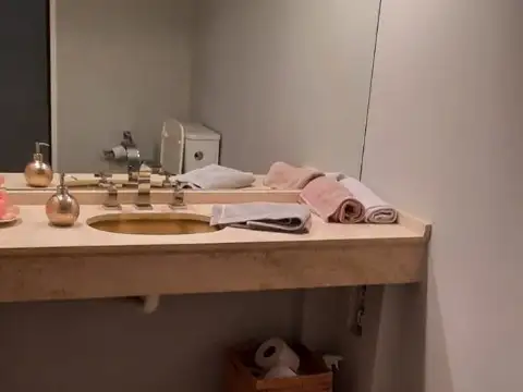 Nicolás Avellaneda 900