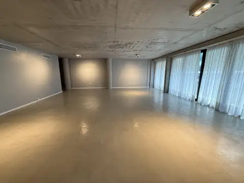 Oficina en Venta al Este