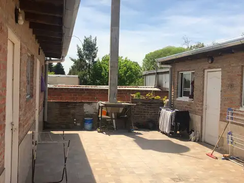 Departamento tipo casa en alquiler en Pellegrini