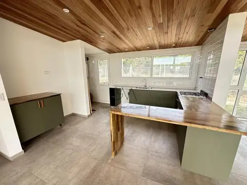 Casa 4 ambientes con 3 baños