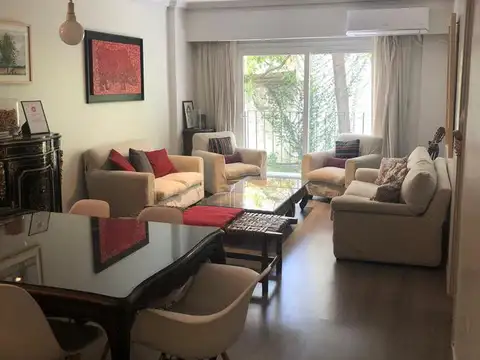 Venta de departamento con balcon en Recoleta