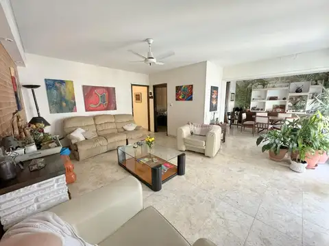 Departamento en Venta de 5 dormitorios