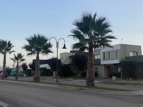 Terreno en Venta en Lunlunta, USD 72.000