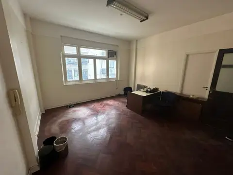 Oficina en Alquiler en Monserrat, USD 300