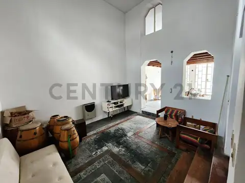 13 entre 58 y 59. Casa en venta. La Plata.