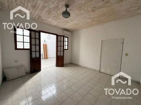 Depto Tipo Casa en Venta en Flores, USD 220.000