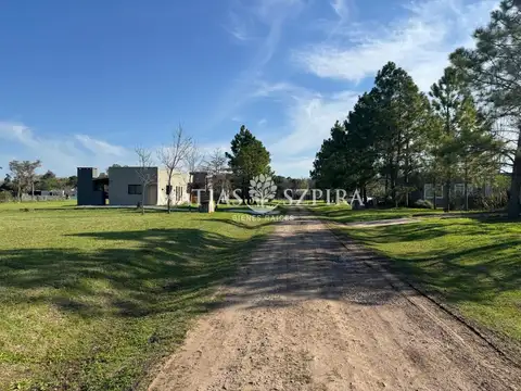 Terreno en Venta en La Elina, USD 25.000