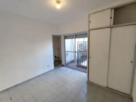 Av Directorio 2500 , Piso 7