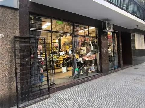 Larrea 900, Piso P.B.