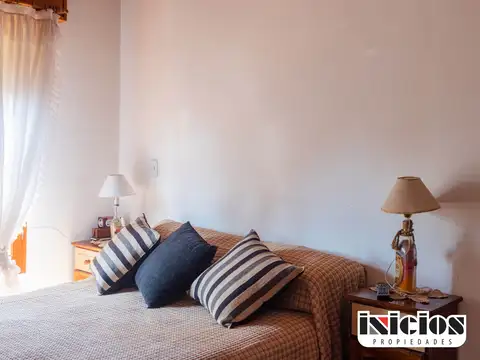 Casa Sola En Lote: Salta Nº 185 - San Rafael. Mar De Ajó - C665