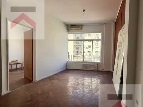 Oficina en Venta 50 años