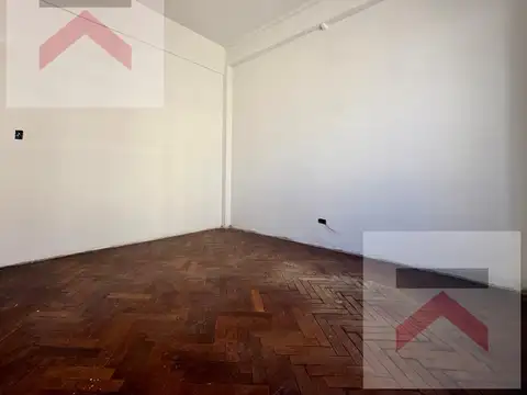 Oficina en Venta al Este