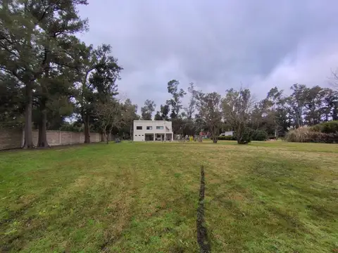 Calle 537 La Arbolada 3500