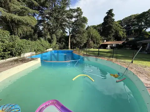 JOSE HERNANDEZ 3000, Piso 0