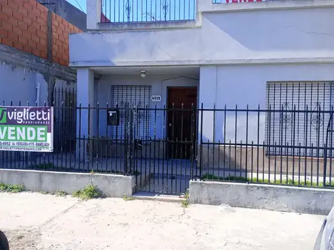 CASA AMERICANA EN BERAZATEGUI U$S 98.000.-