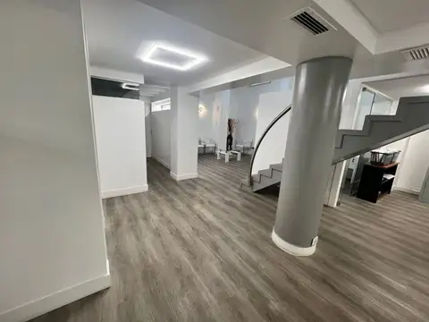 Oficina en Venta 15 años