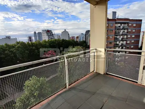 DEPARTAMENTO 2 AMBIENTES CON BALCÓN + COCHERA + SEGURIDAD 24HS + SUM