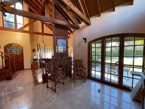 Casa en Venta en Loma Verde, USD 198.000