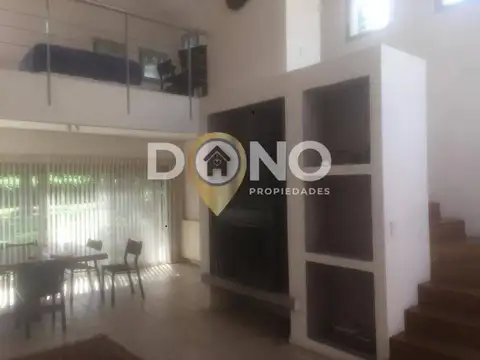 Casa en Venta en Abril Club De Campo, USD 525.000