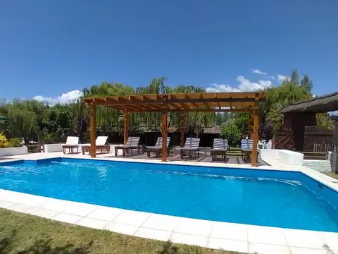 Casa en Venta con 10 cocheras