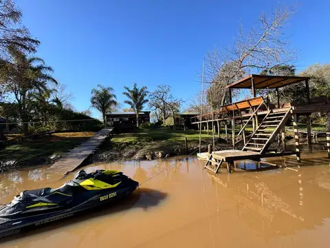 VENTA CASA 5 AMB CANAL DEL ESTE. ISLA DELTA TIGRE