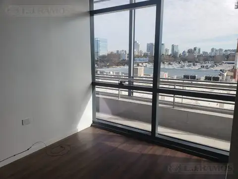 Oficina en Alquiler con 1 cochera