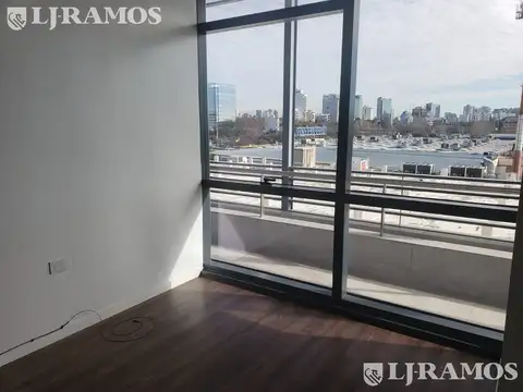 Oficina en Alquiler con 1 cochera