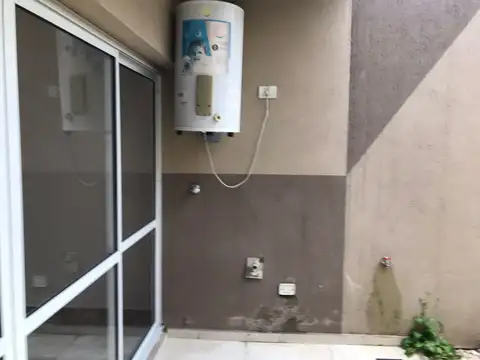 Depto Tipo Casa 2 ambientes con 1 baño