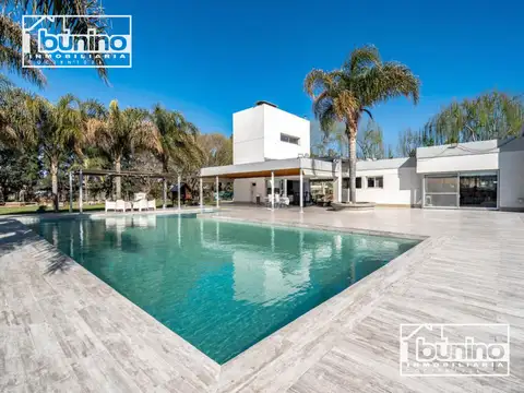 Casa en alquiler permanente en Roldan - 4 Dormitorios